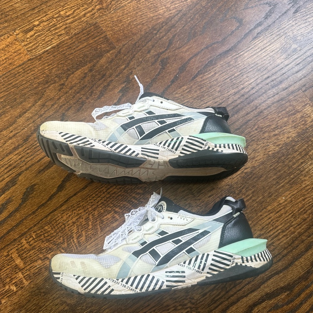 ASICS White Green Black Athletic Sneakers Shoes